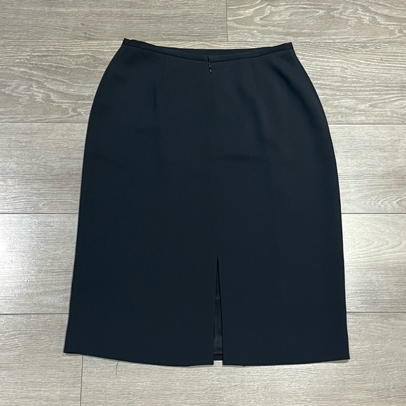 Votre Nom Dresses & Skirts - Elegant Black Women's Skirt
